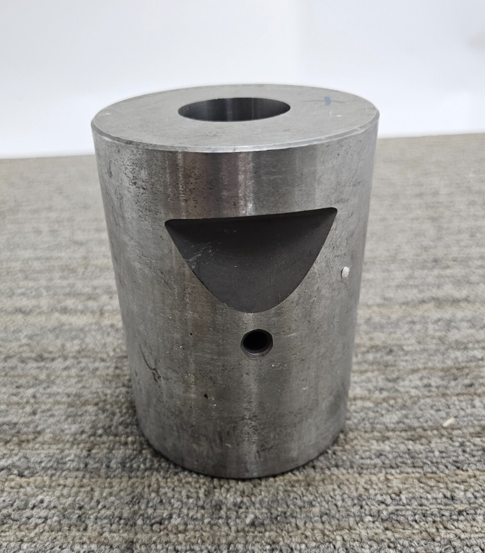 JM H89CA37501495 Die Heavy Duty Holder Die Cylindrical Shape Silver 5″ x 3-1/2″
