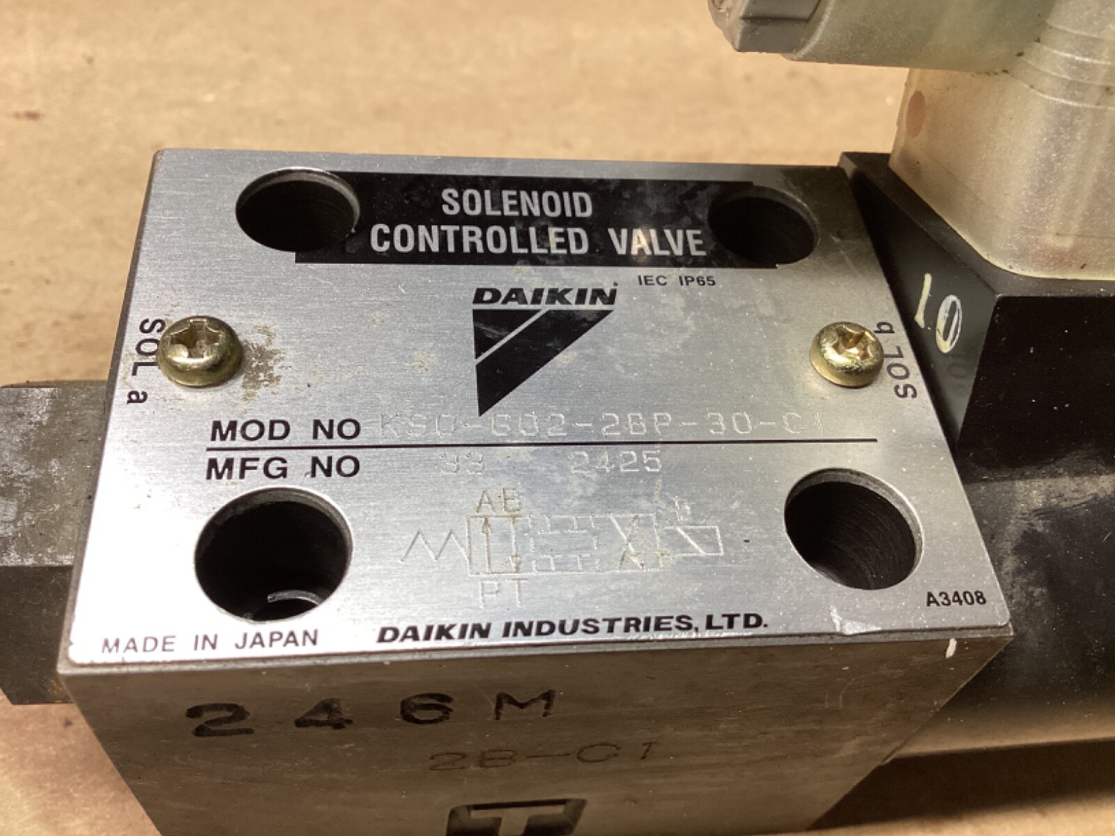 DAIKIN SOLENOID VALVE KS0-G02-2BP-30-C1 33 2425 #120G64PR7