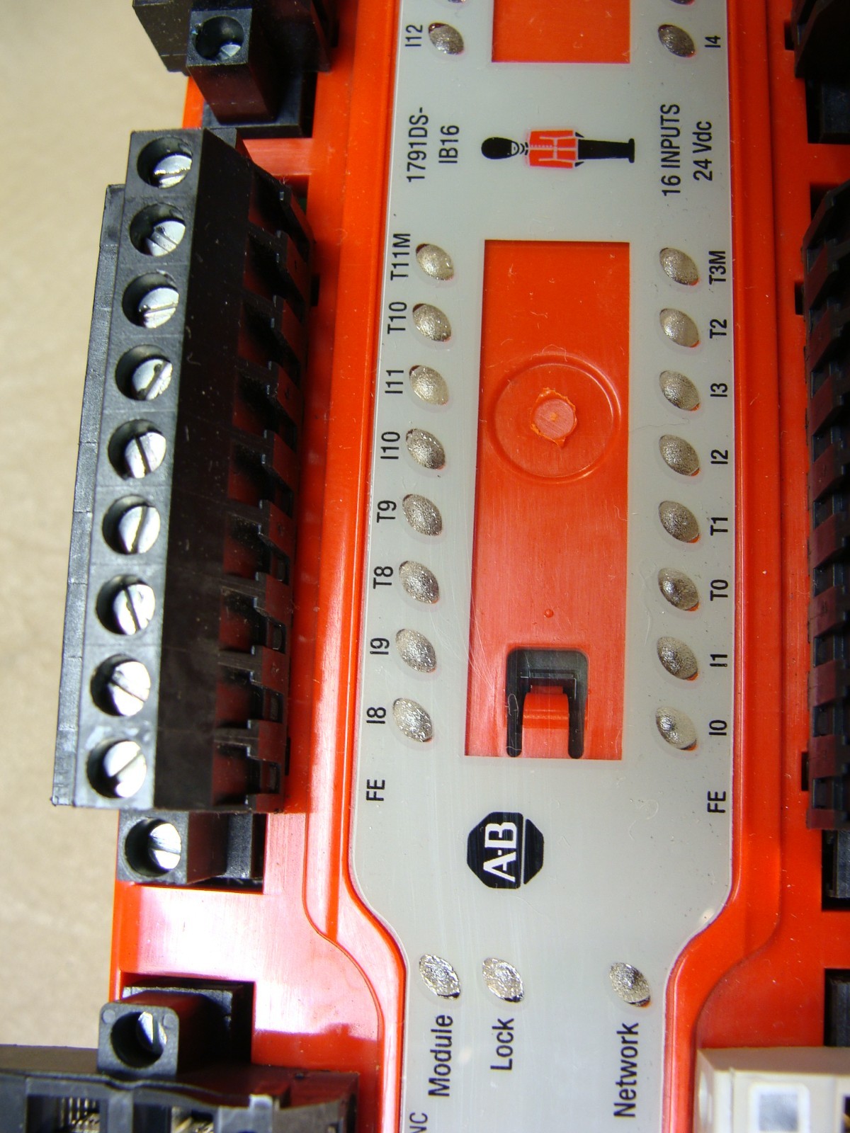 Allan Bradley 1791DS-IB16 Devicenet block safety I/O module