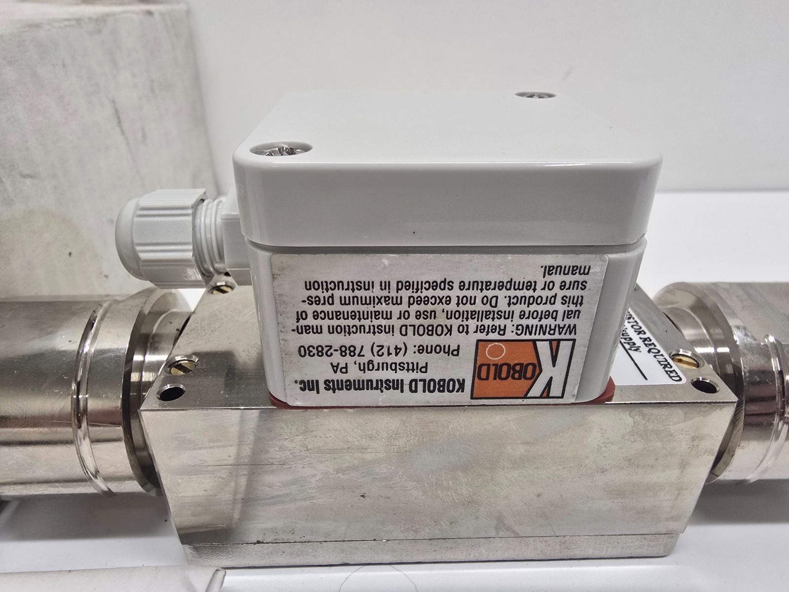 NEW IN BOX! KOBOLD INSTRUMENTS 230PSI 3/4″ 0.5-12GPM FLOW SENSOR DF-0308DR0171