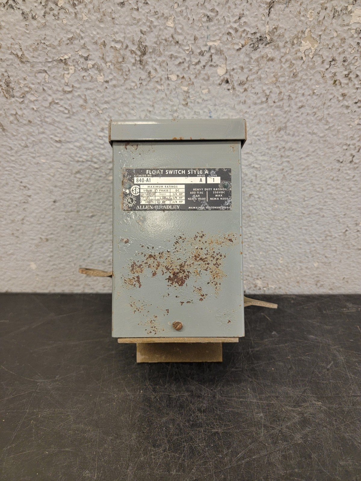 ALLEN BRADLEY 840-A1 /A FLOAT SWITCH 250VDC