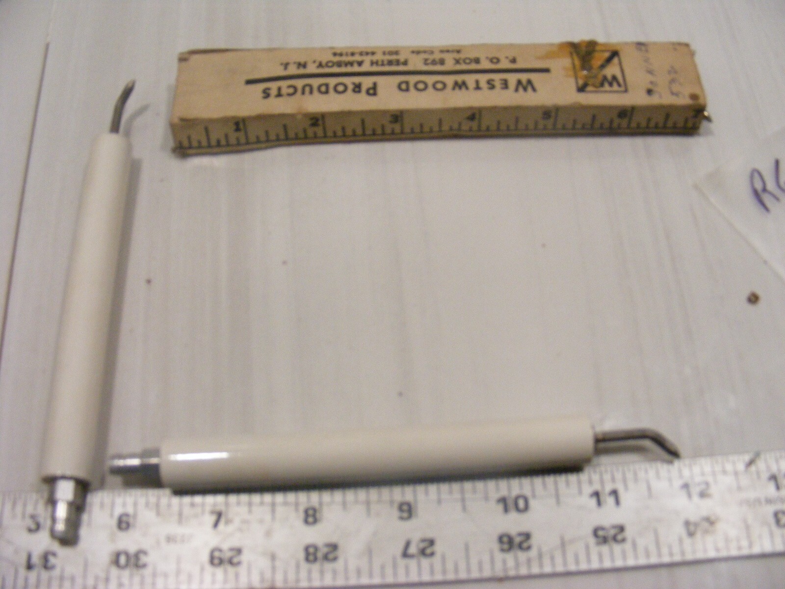 Westwood OIL BURNER IGNITER ELECTRODES 4 1/2″ Long x 1/2″ dia Lot of 2 532