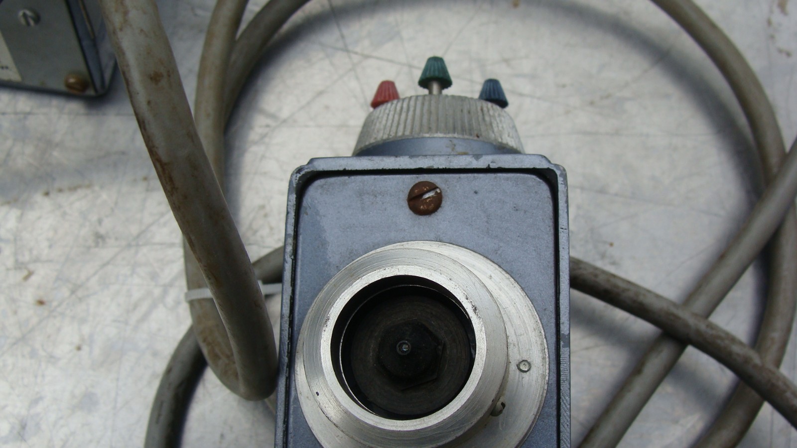 Vintage Macbeth Corp. RD 100R, 30W, 115V, 50/60 Hz. Made in Newburgh, NY. USA.