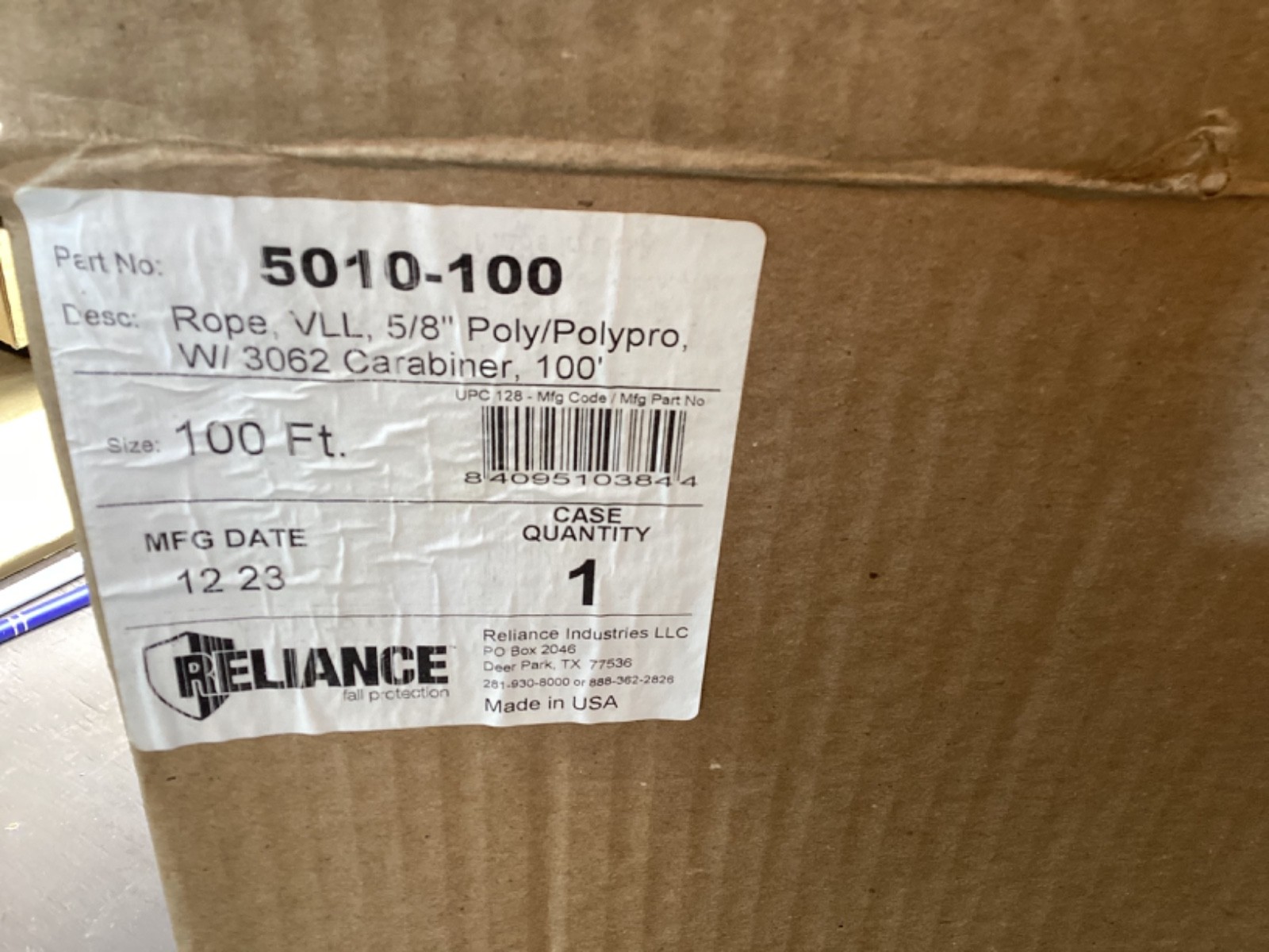 Reliance 5010-100Lifeline Fall Protection 100ft 5/8″ Polypro Rope & Carabiner