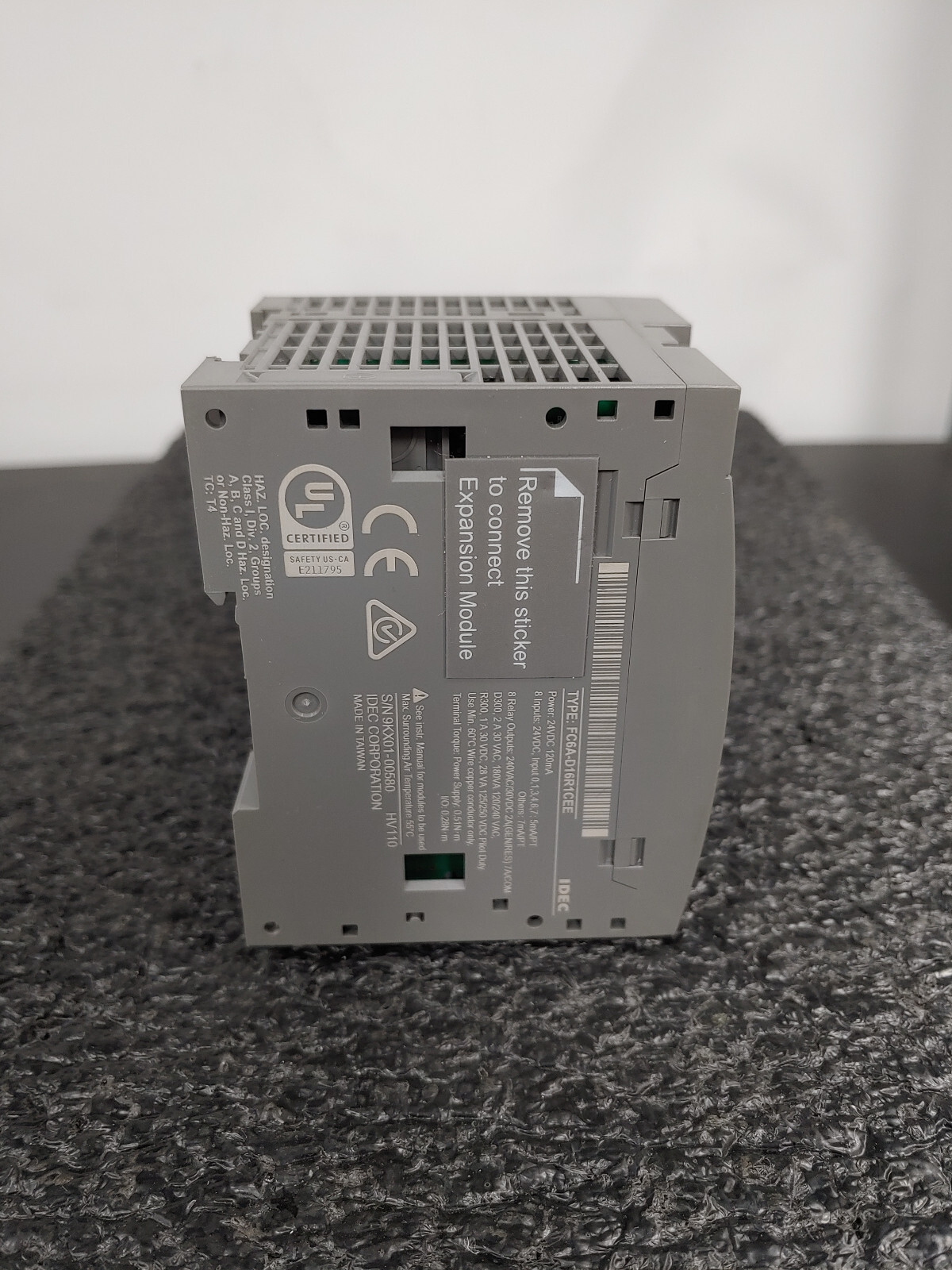 IDEC MICROSMART FC6A-D16R1CEE PLC 16IO 24VDC Relay
