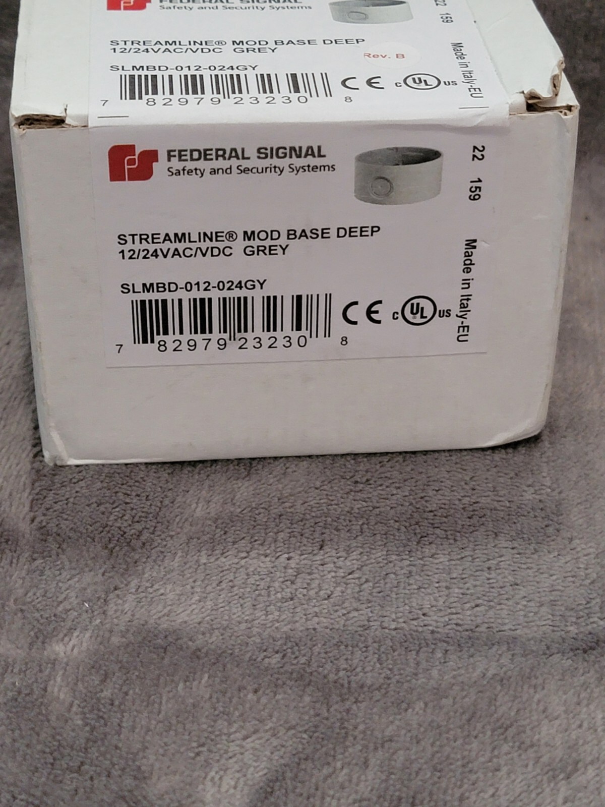 Federal Signal SLMBD-012-024GY Streamline Modular Surface Mount Deep Base new