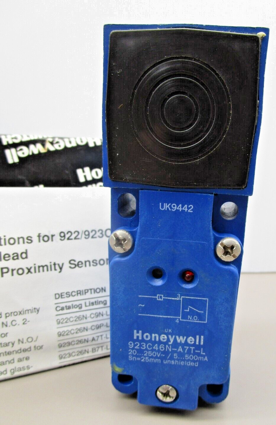 Honeywell 923C46N-A7T-L Micro Limit Switch Style Proximity Sensor Series 923C
