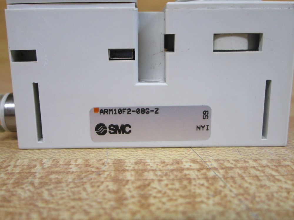 SMC ARM10F2-08G-Z Compact MFLD Regulator ARM10F0-00G-Z