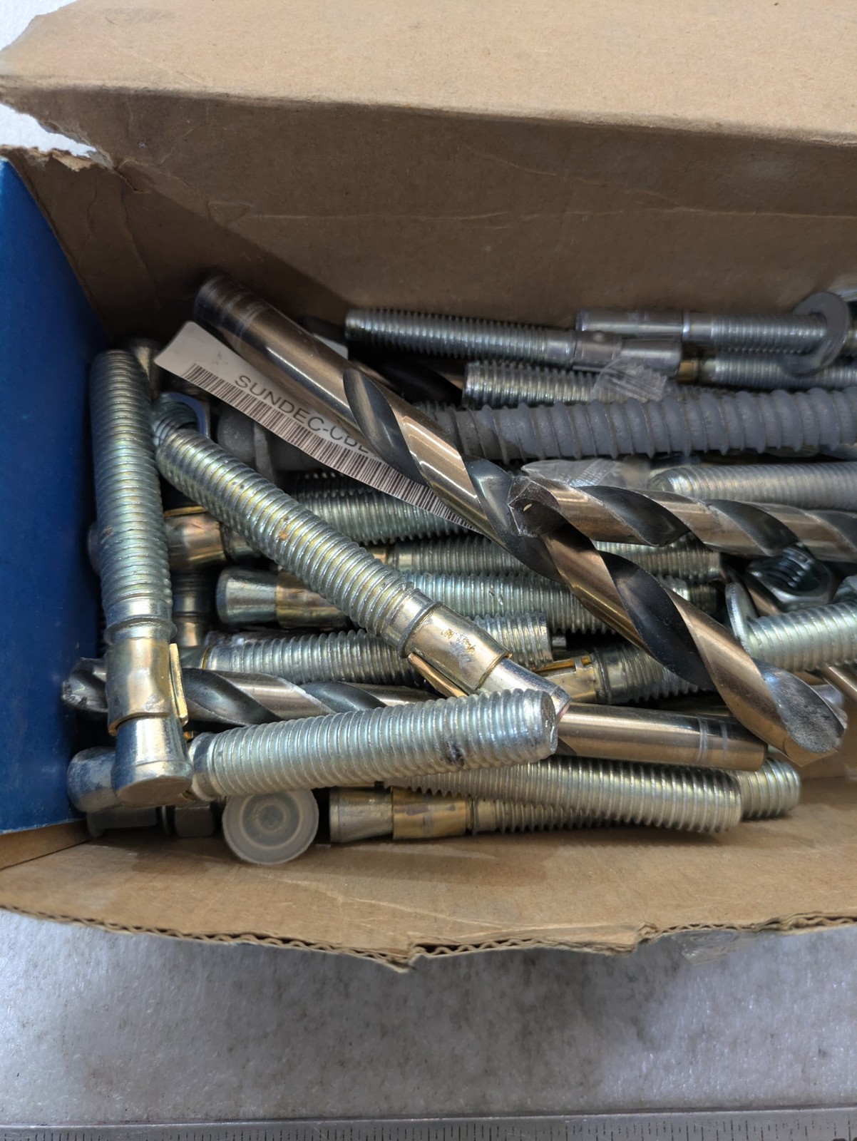 Fastenal 11562829 Mixed Lot Wedge Anchors Drill Bits Hardware OEM