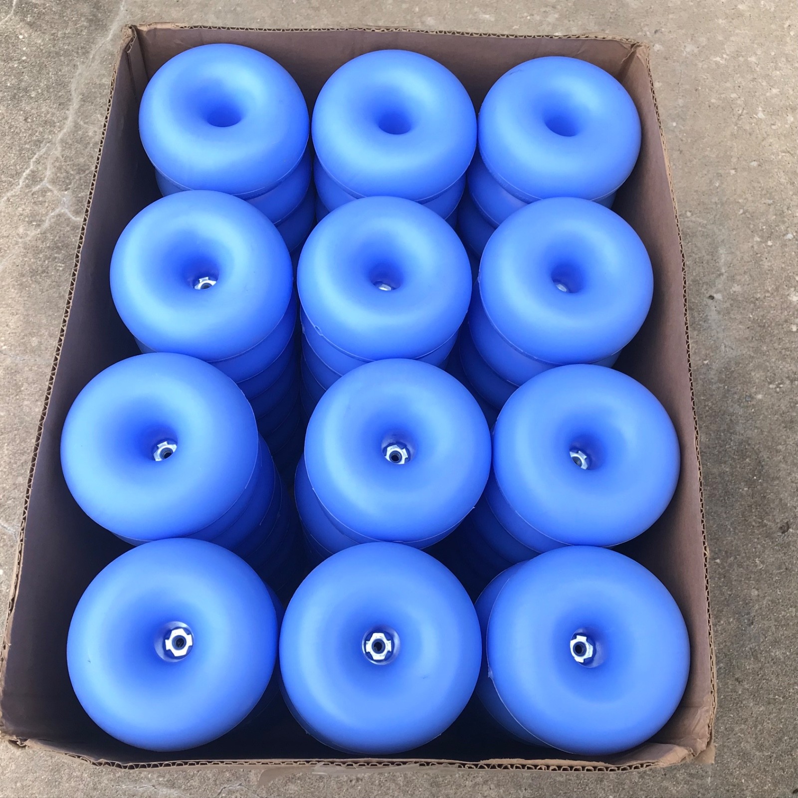 (96) Hardigg Pelican Skid-Mate Blue Pallet Cushion Pads W/T-nut 5/16 35-630-125T