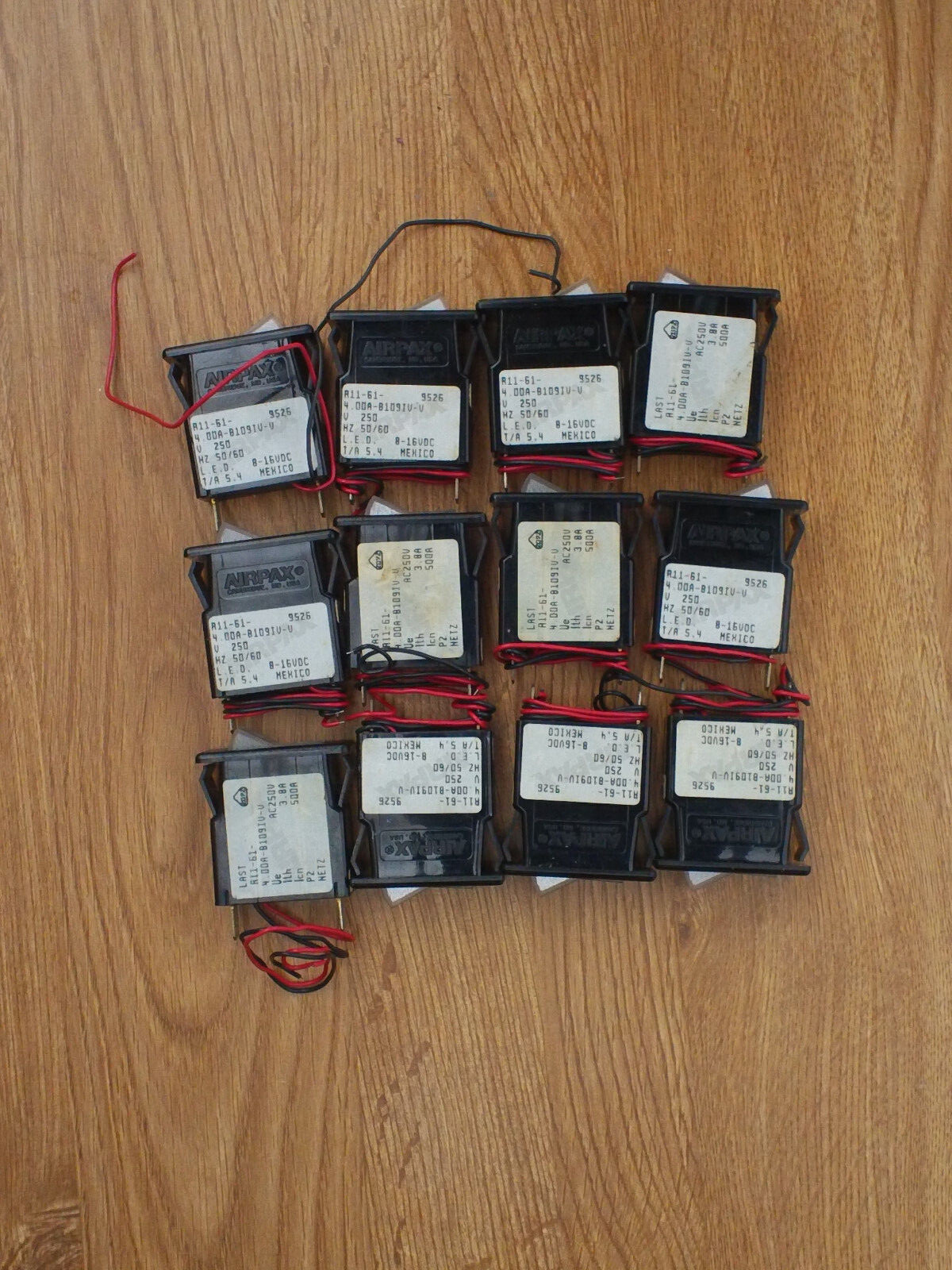  AIRPAX R11-61-4.00A-B1091V-V 250 V, HZ 50/60, L.E.D 8-16VDC  Unused, out box