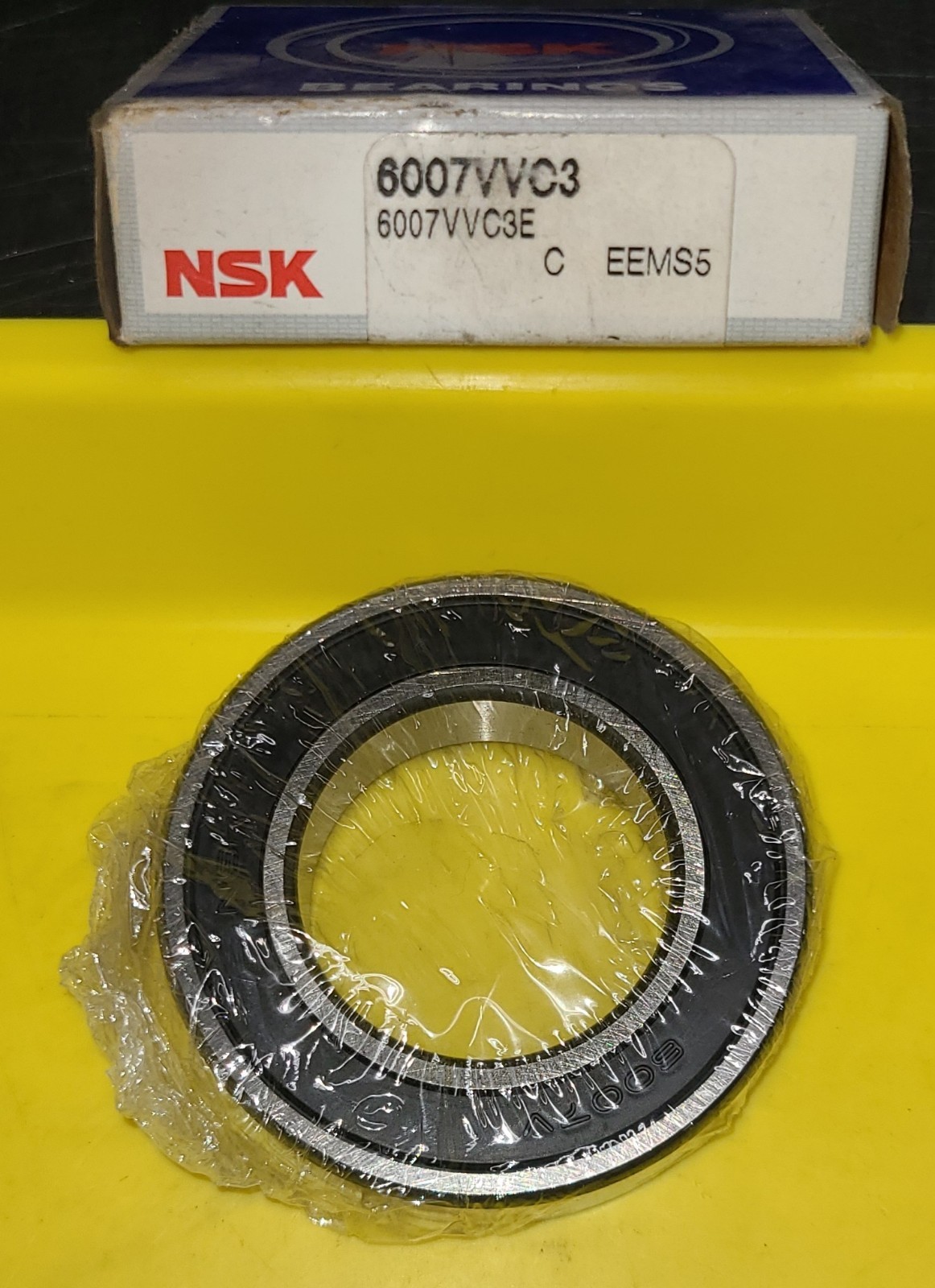 NSK 6007VVC3 Ball Bearing, 35 mm ID, 62 mm OD, 14 mm Width, Double Sealed