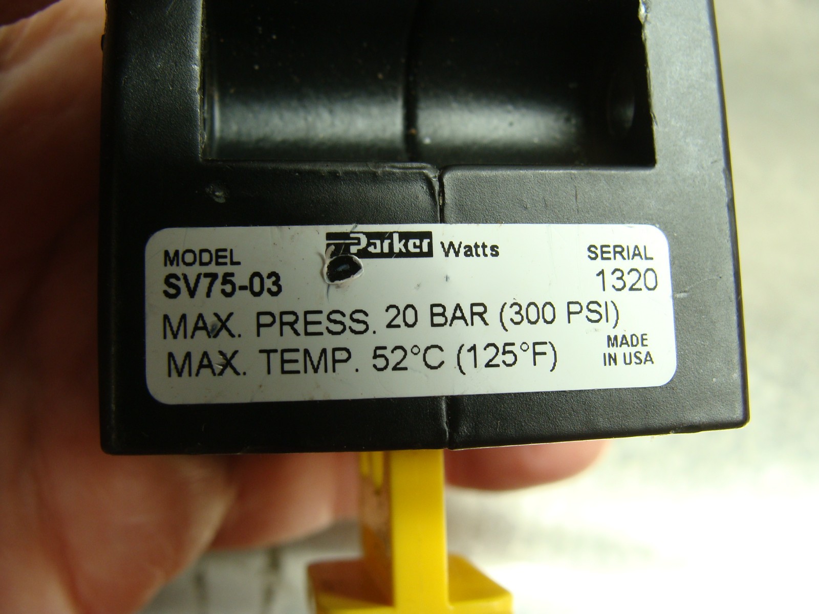 PARKER WATTS PNEUMATIC LOCKOUT VALVE SV75-03 300PSI 3/8″