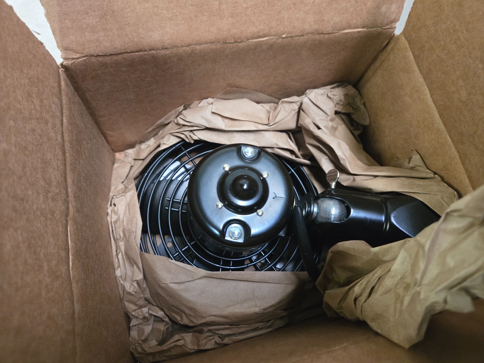 New Open Box Crown Kiy Kit Operater Fan 168775 RC5700 Work Assist