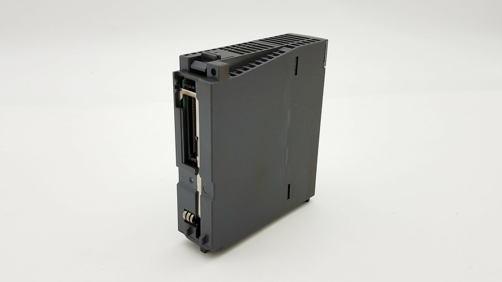 Mitsubishi QD75MH2 Positioning Module Unit 24VDC 0.1A PLC Surplus Electrical