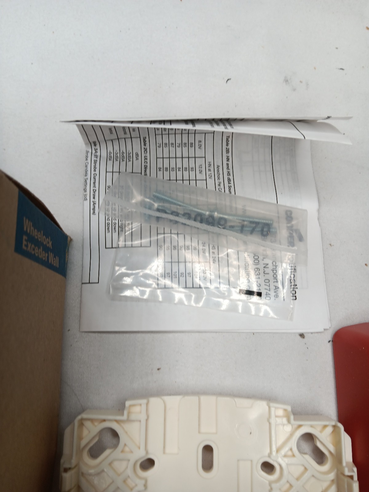 SYSTEM SENSOR ST Alarm Strobe *Wrong Box*