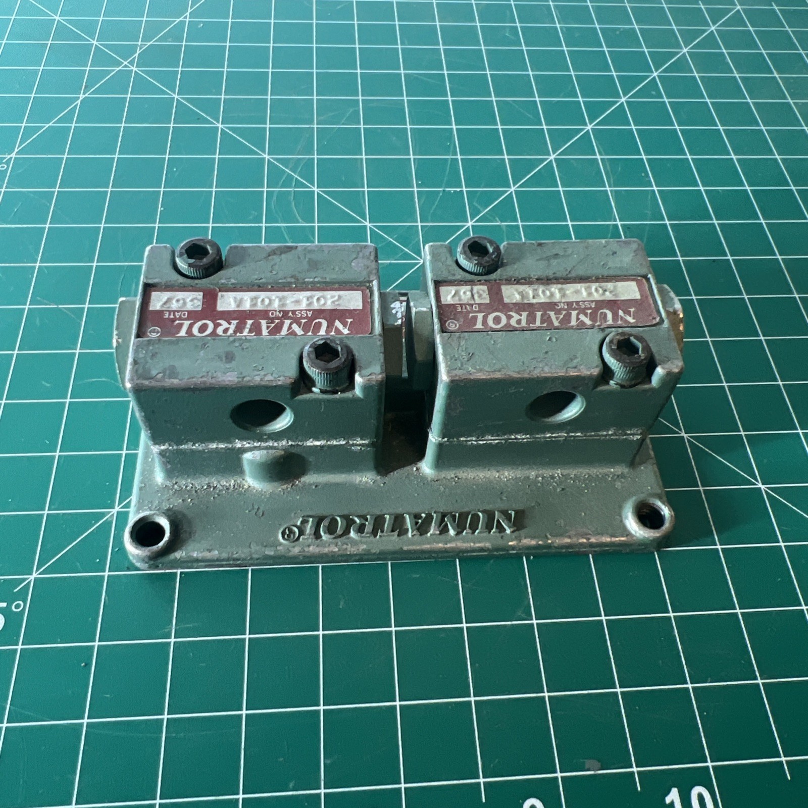 Numatrol ORO-0104 AND 2 (201-101A) AIR SOLENOID VALVES