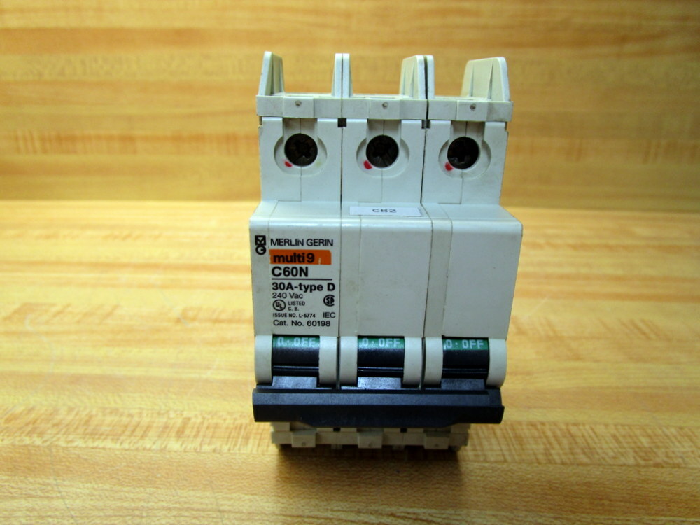 Merlin Gerin 60198 Square D Breaker 30A Schneider MG60198