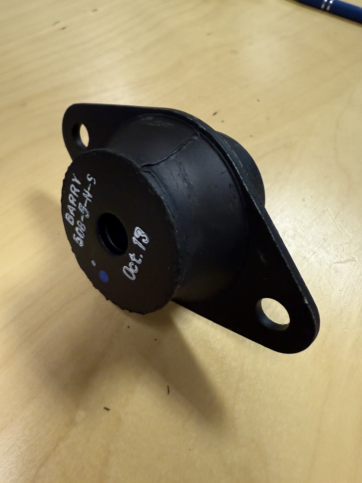 Barry Controls/Hutchinson Aerospace 508-5NS Mount, 580 lb Max Load, Lot of 5