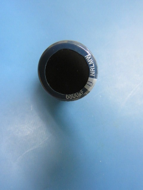 NIC COMPONENTS CORP NRLMW682M16V22X25(4MMLL)F Qty of 5 per Lot 6800 MFD 16V +/-