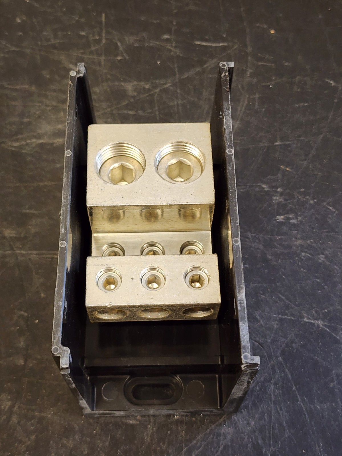Nsi Industries AL-R2-K6 4 Awg To 500 Mcm 8-Terminal Black Aluminum Power Block