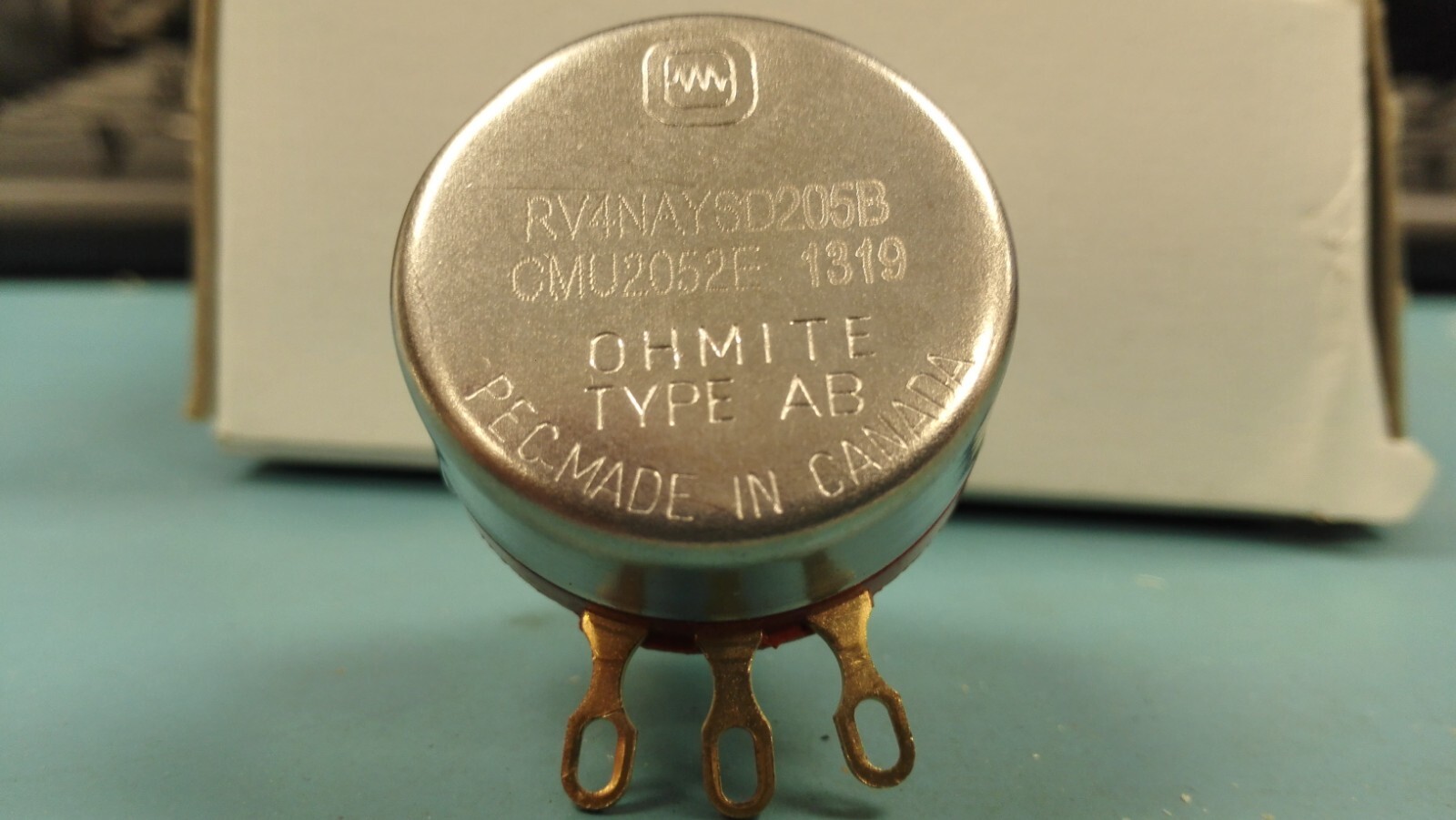 ( 1 pc ) Ohmite RV4NAYSD205B Potentiometer CMU2052E