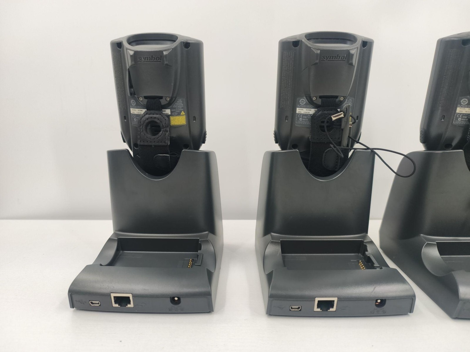 Lot Of 4 Motorola MC3090 Handheld Barcode Scanners W/ Cradles PSU Symbol