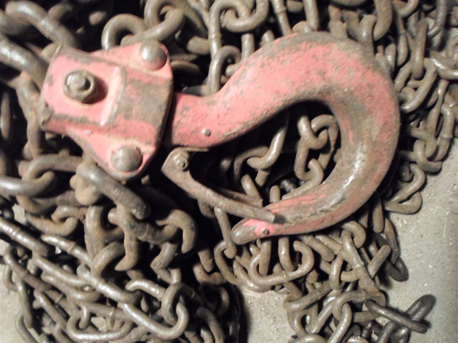 Coffing LHH-1B Hand Chain Hoist, Capacity: 1 Ton, Lift: 20 feet