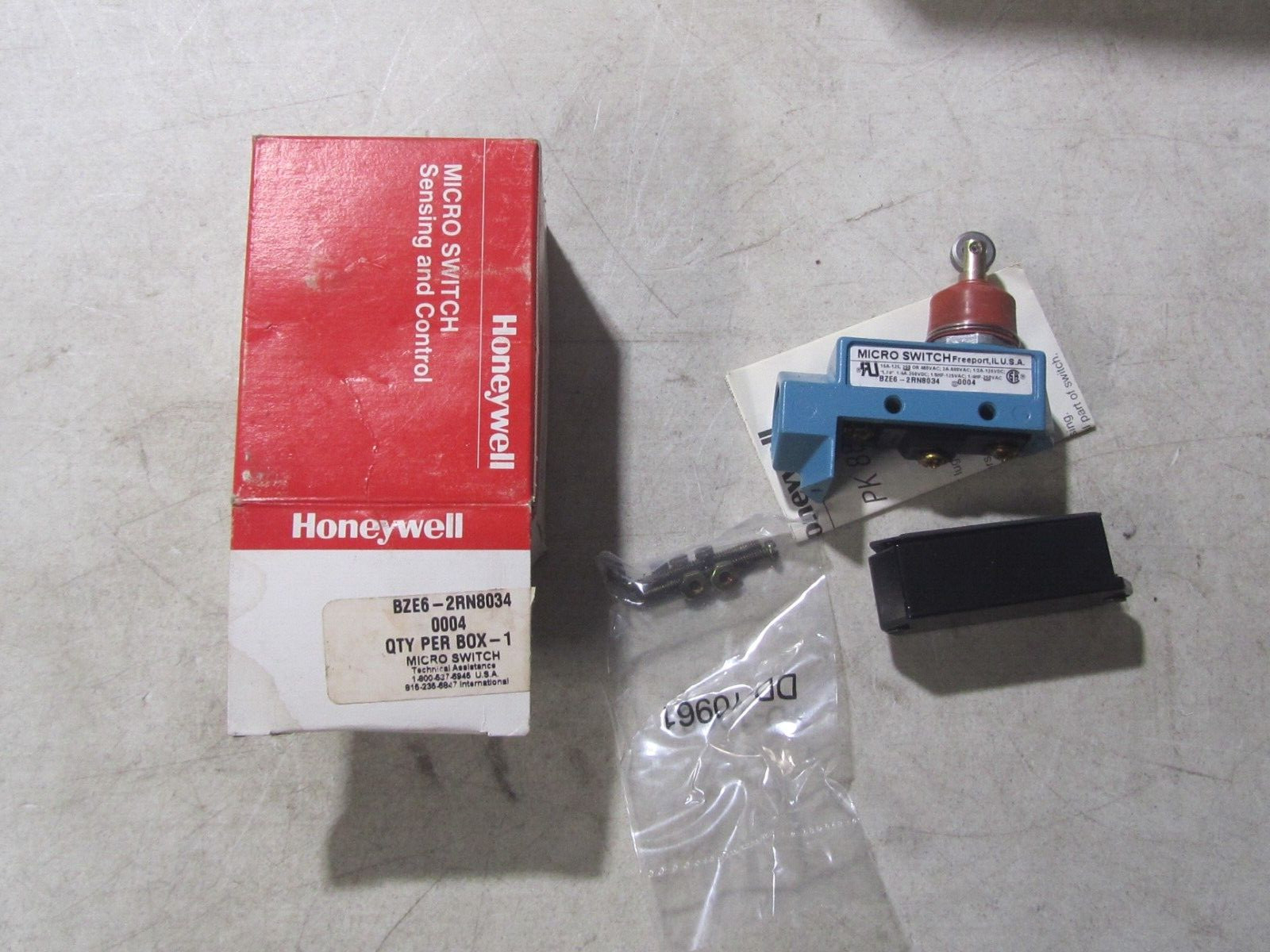 Honeywell BZE6-2RN8034 Switch Limit N.O./N.C. SPDT Top Roller Plunger Screw M…