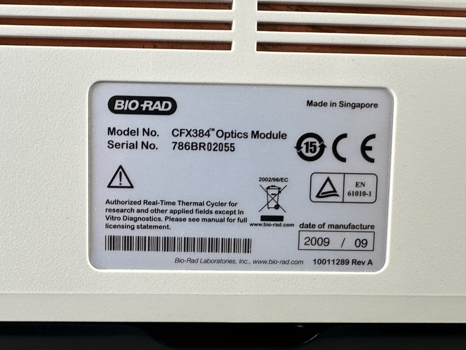Bio-Rad C1000 Thermal Cycler with CFX384 Optics Module
