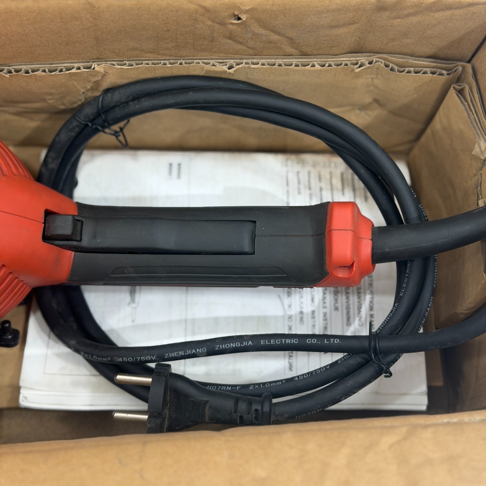 NEW MAKITA MT M9001 230MM 9 IN ANGLE GRINDER 2000W 6600 RPM 240V FASTSHIP FEDEX