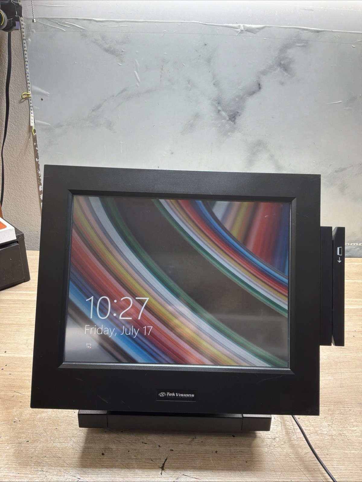 TEKVISIONS 15″ POs System / POS365-C48 / Preowned/ JUA3990