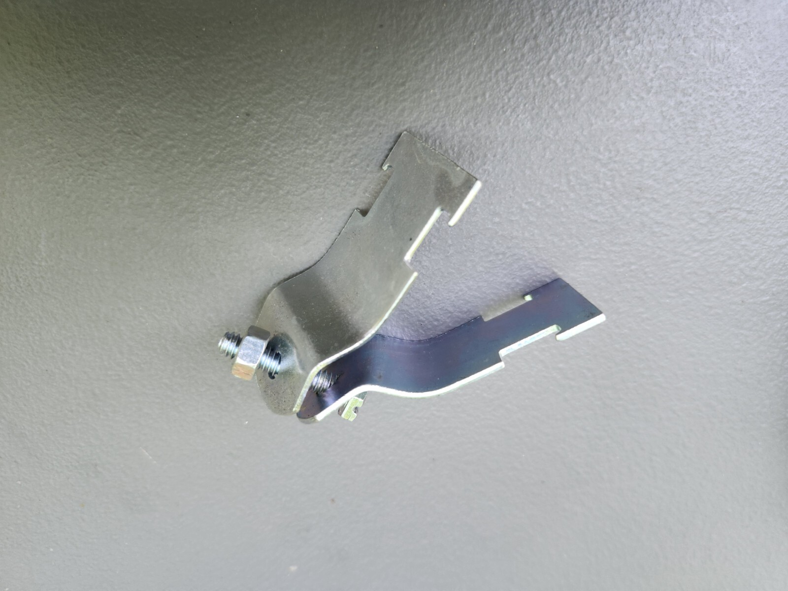 (99 Pack) 1″ C-1104 H-Strut Universal Strut Clamp