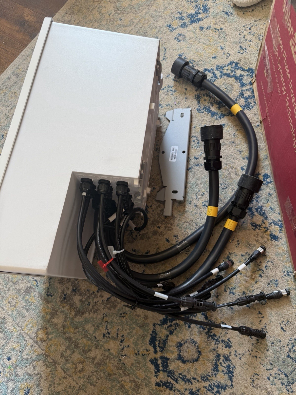 SolarEdge 3-Phase Inverter Synergy Manager SE-TRI-US00IBNS4