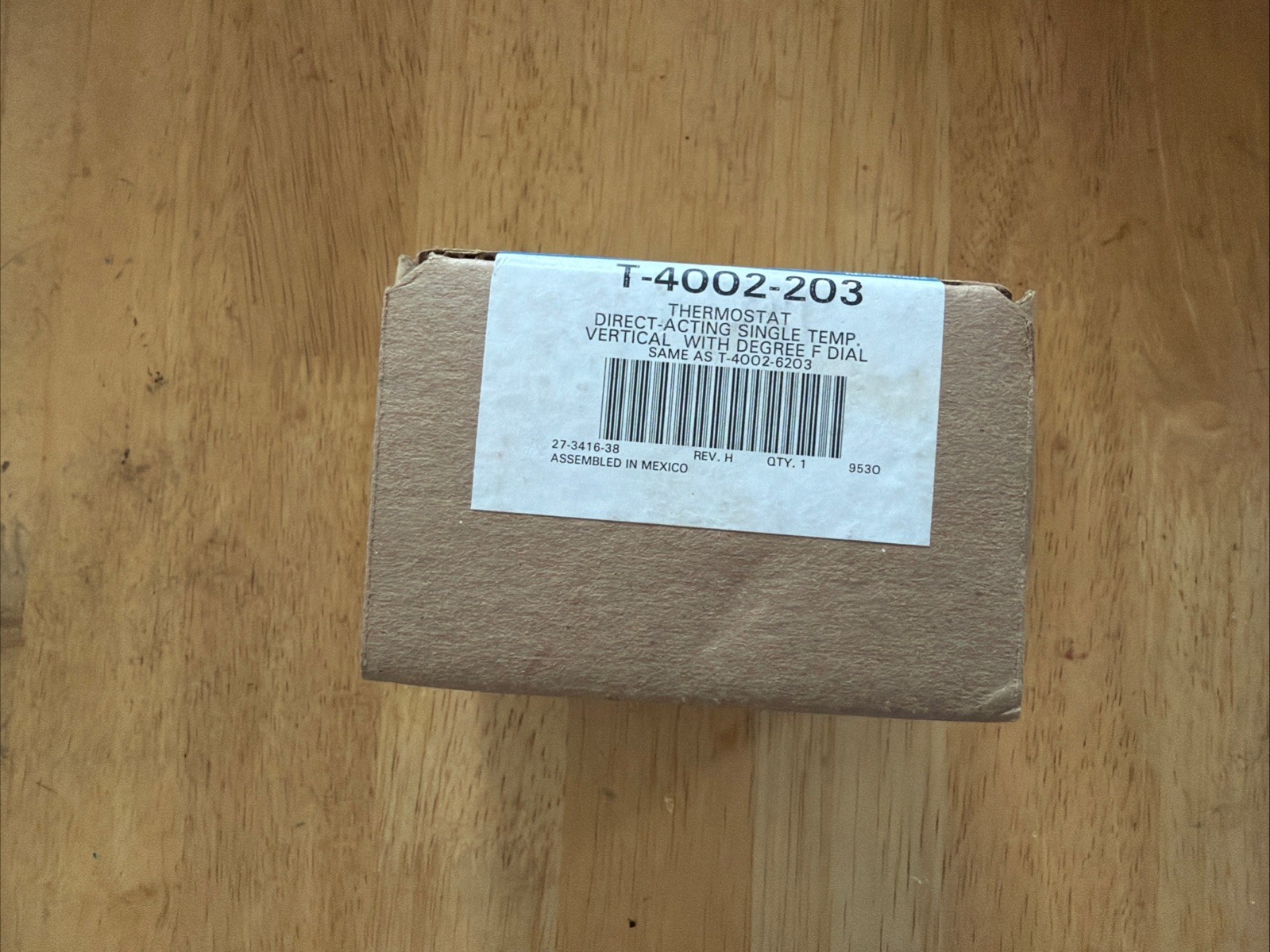 Johnson Controls T-4002-203 Pneumatic Thermostat, Single Temperature New in Box