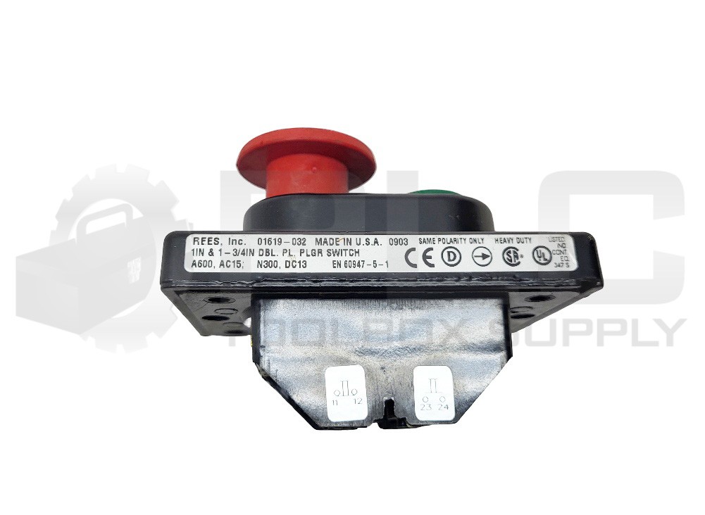 NEW REES 01619-032 CONTROL UNIT RED/GREEN PUSH BUTTON STATION