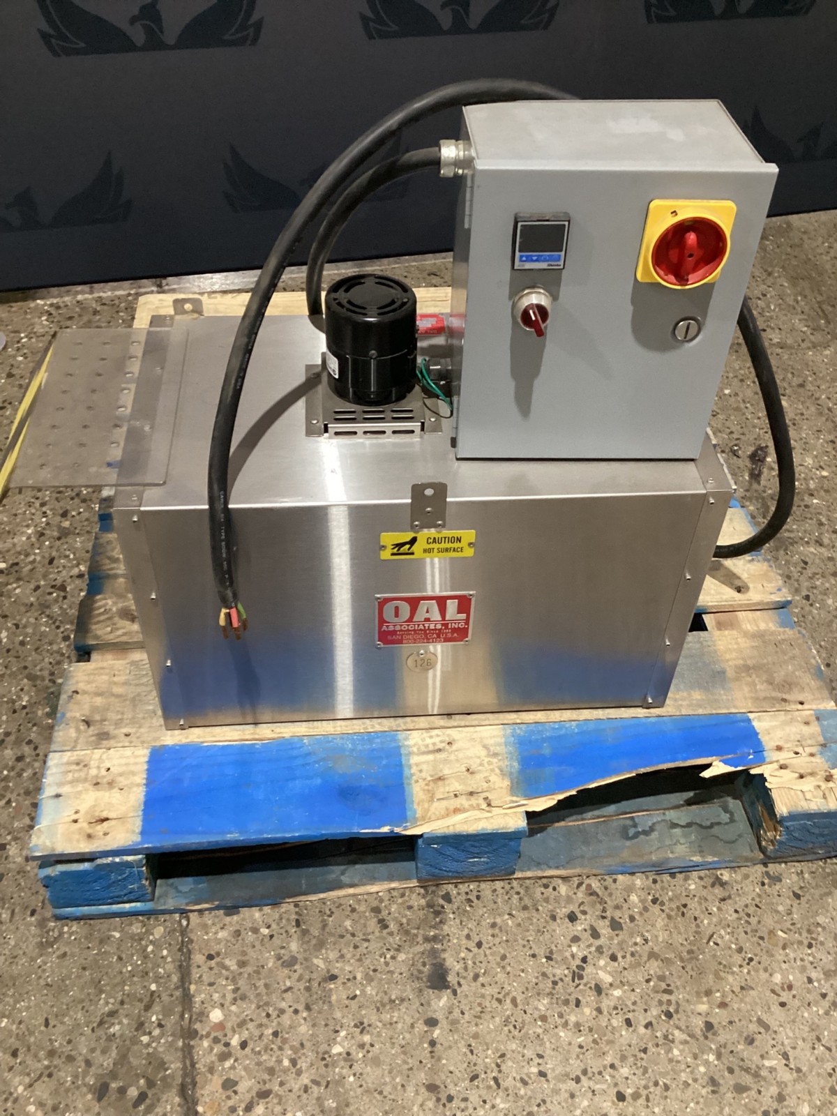 OAL FIRO/RE-6/9/24-6L HEAT SHRINK TUNNEL NO STAND USED