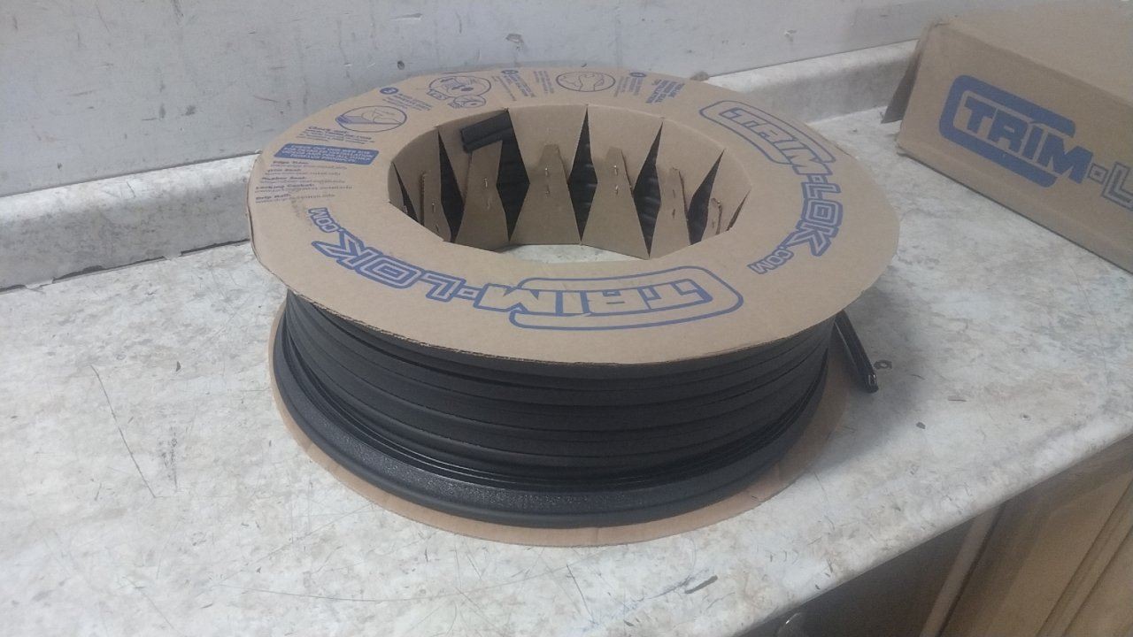 Trim Lok Inc 3100B3X1/8C-250 3/8 In Inside Length 250 Ft Overall L Trim Seal