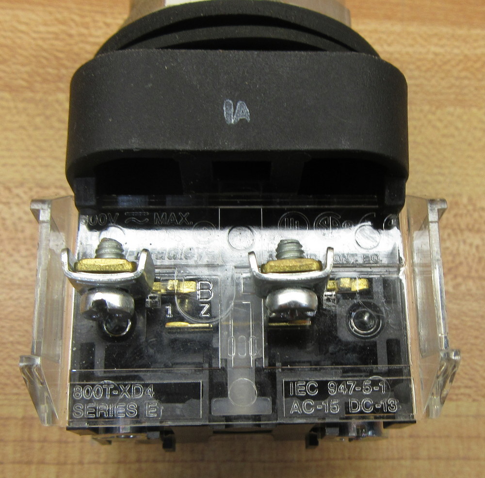 Allen Bradley 800T-FXTQ24RA5 Push Button 800T-XD4