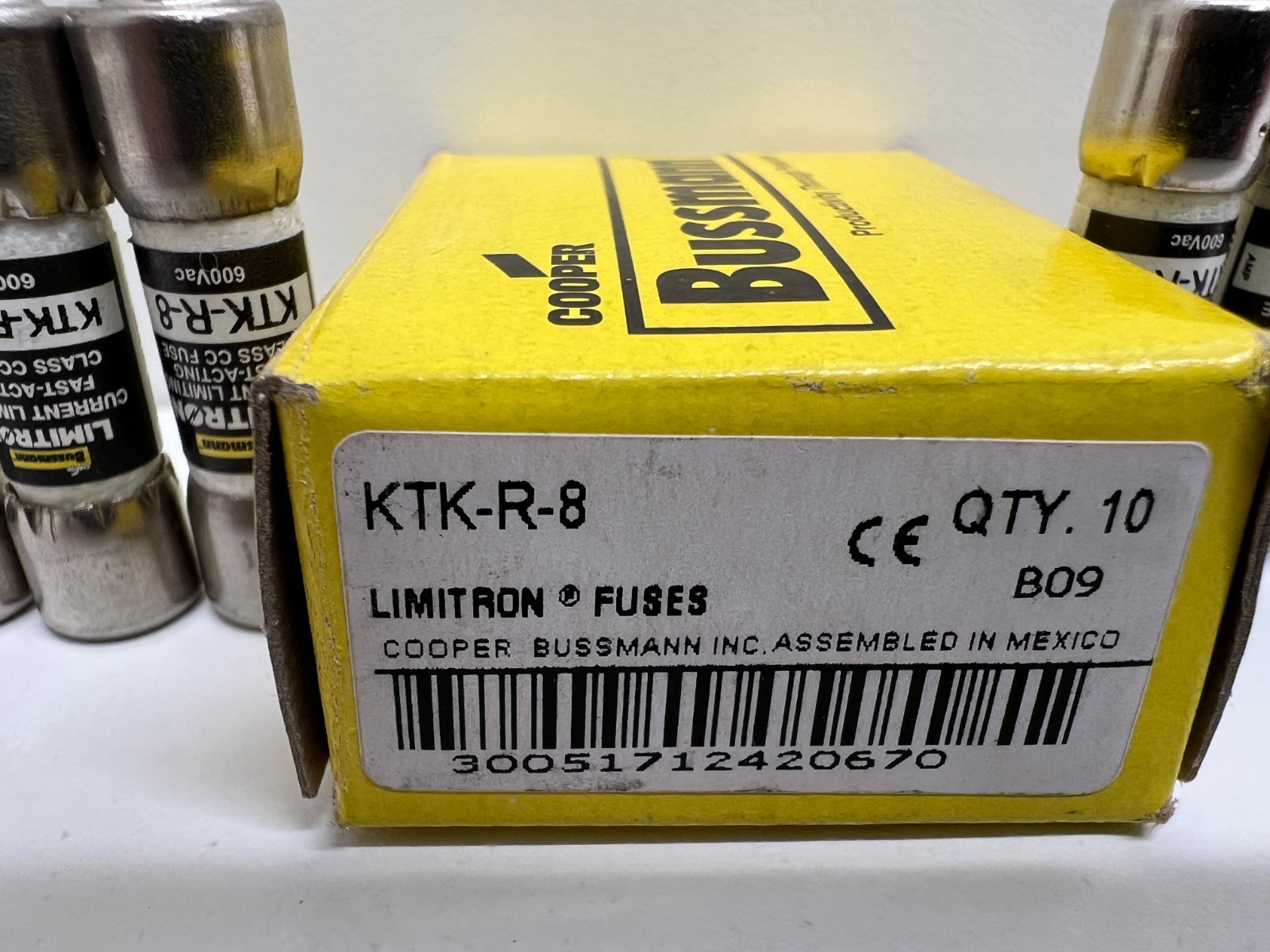 LOT OF (12) NEW IN BOX! COOPER BUSSMANN 8A FAST-ACTING FUSES KTK-R-8