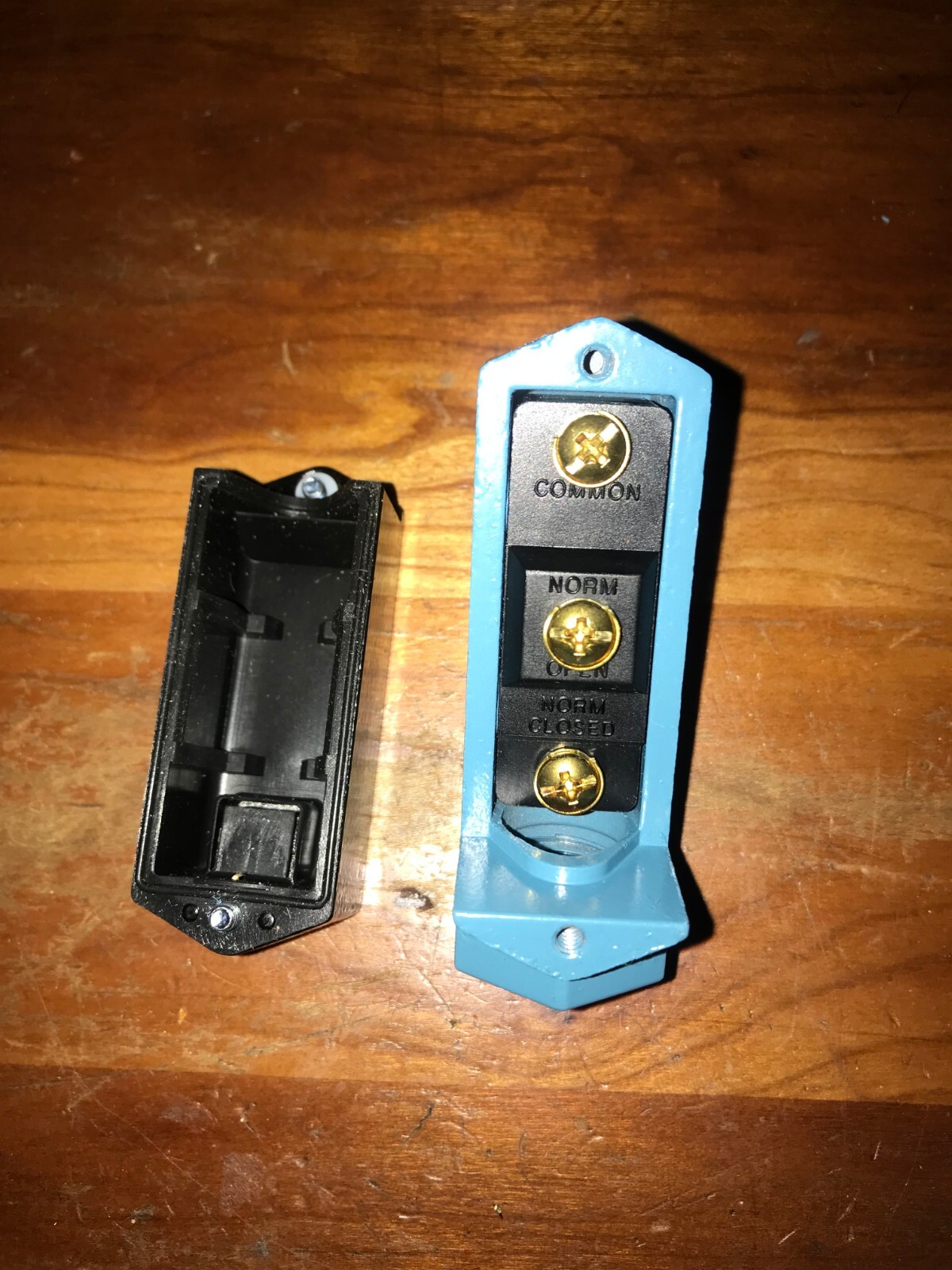 Honeywell BZE6-2RQ125 Limit Switch, Medium Duty Snap Action, Plunger, NC/NO