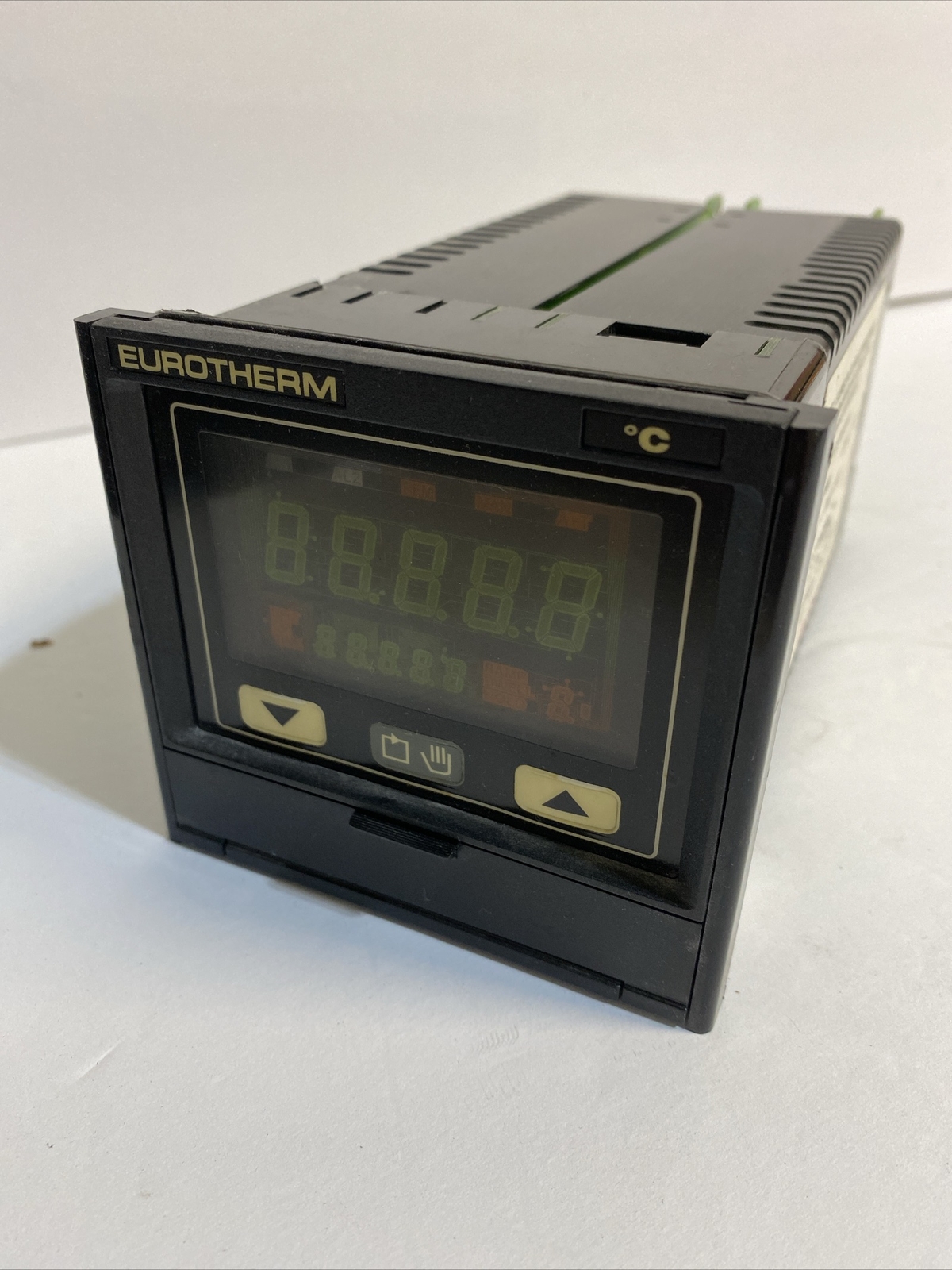 EUROTHERM 818/P4 TEMPERATURE CONTROLLER (lot 1)