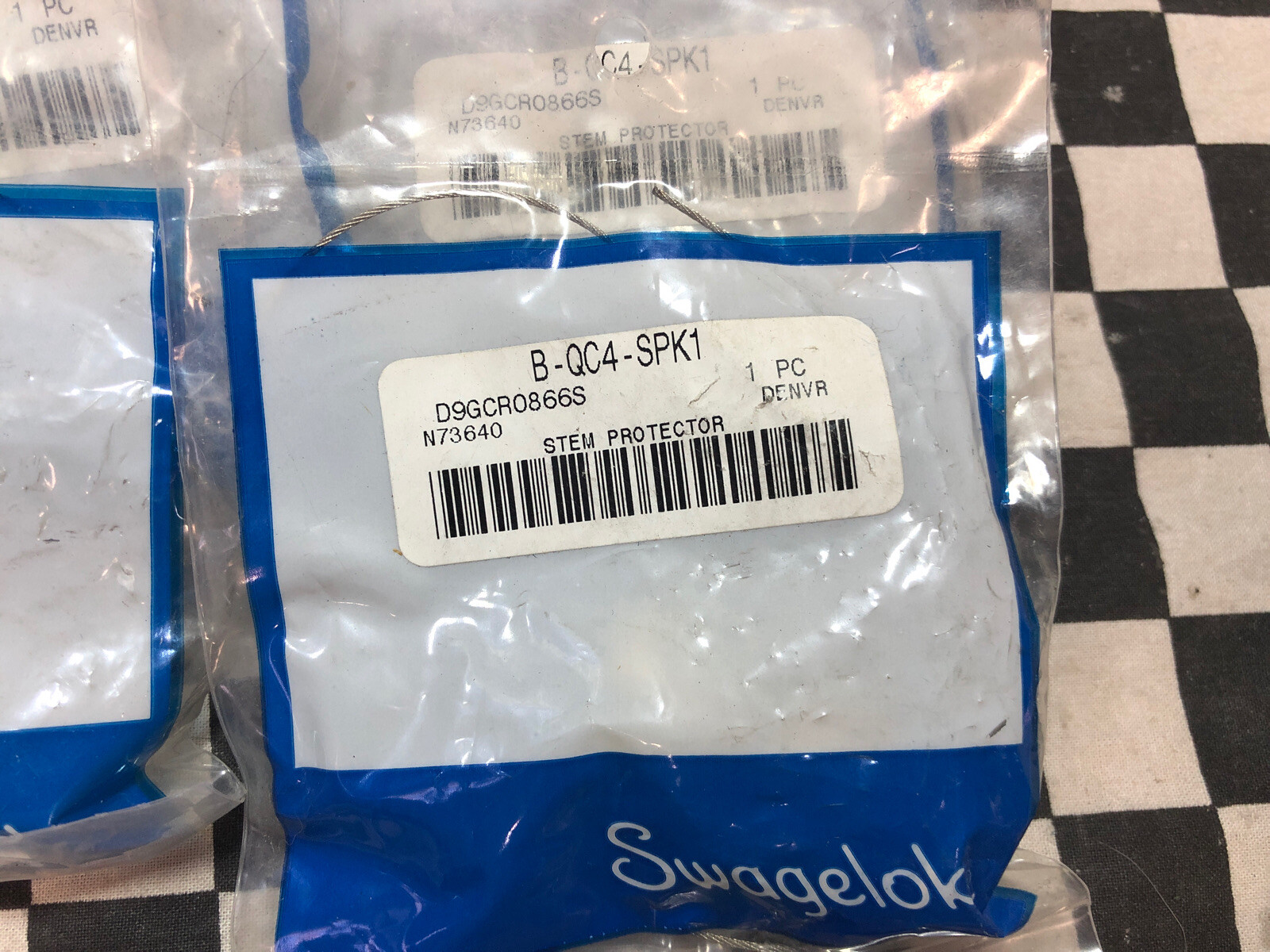 13x Swagelok Quick Connect Protector BLACK KEY, B-QC4-SPK1, SHIPSAMEDAY#1649Q15