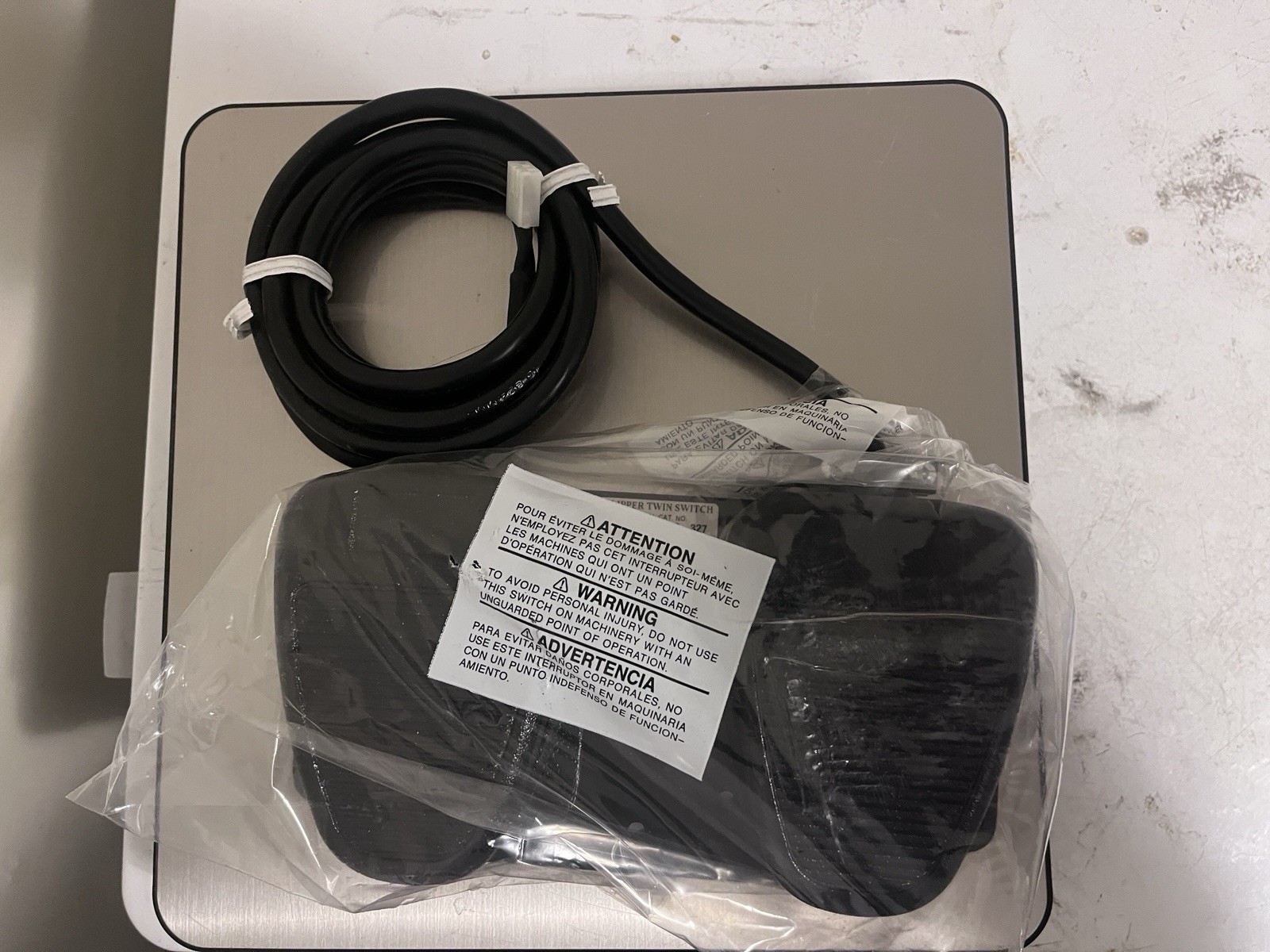 Motorola BLN6732B Linemaster SP-522-327 Clipper Twin Switch Foot Pedal