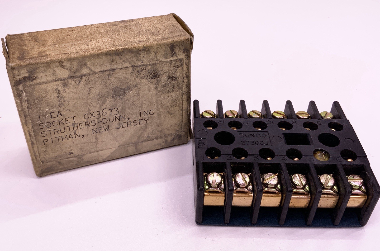 Struthers Dunn CX 3673 / CX3673 Dunco Socket Terminal Block : NEW In Box