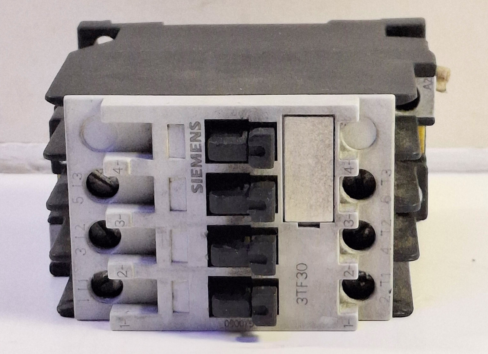 1 USED SIEMENS 3TF3000-0A CONTACTOR 20A 600V ***MAKE OFFER***