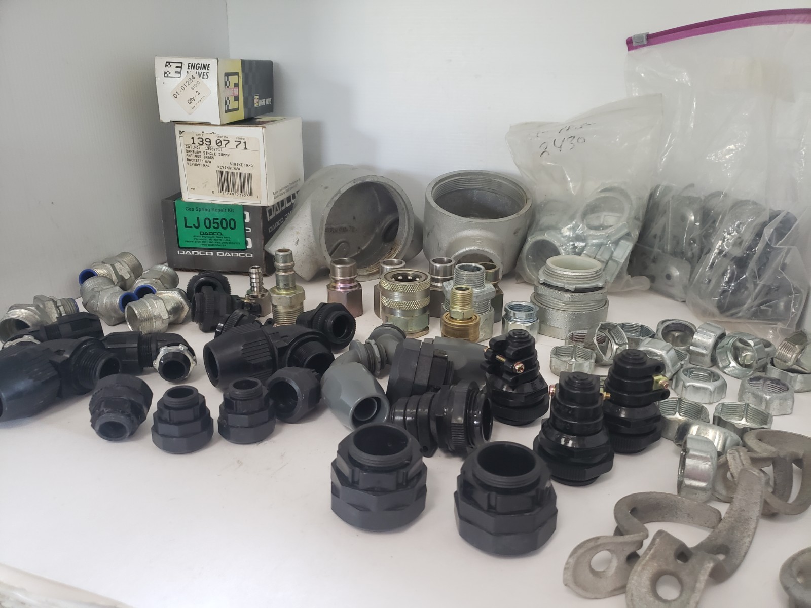 LARGE ASST. DADCO, MASTER LOCK, T&B, SNAP-TITE, CROUSE HINDS & OTHER INDUSTRIAL
