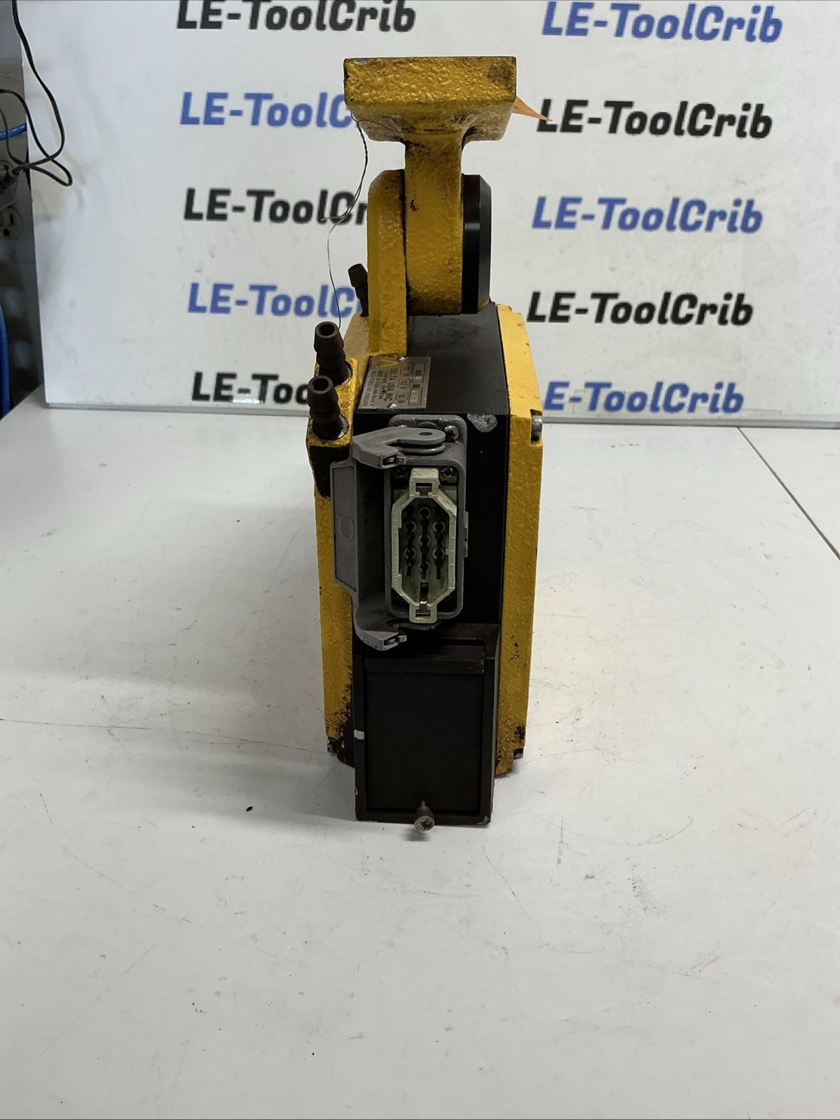 DELTA DC 3030L 110V 0.2A 60HZ AB-618S