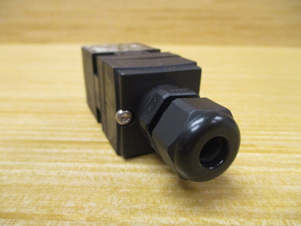 Schmersal AZ 17-11ZK Safety Switch AZ1711ZK