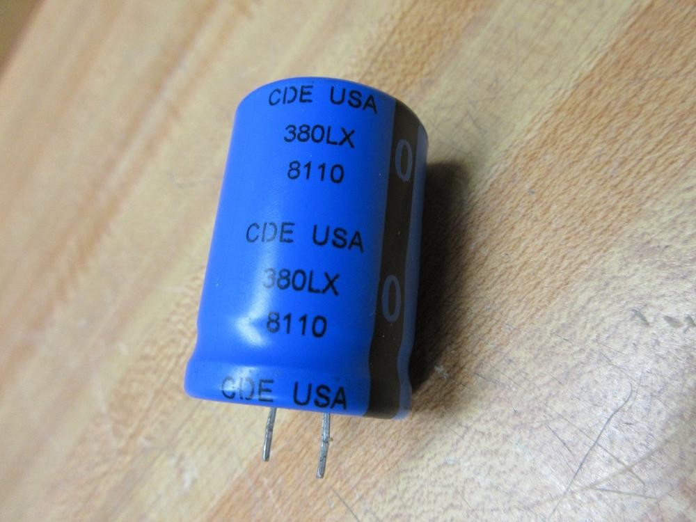 Cornell Dubilier 380LX561 CDE Capacitor 560µF 380LX